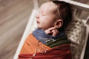 in home newborn photographer, NW Arkansas newborn portraits, baby photographer Bentonville AR, lifestyle newborn photography Rogers AR