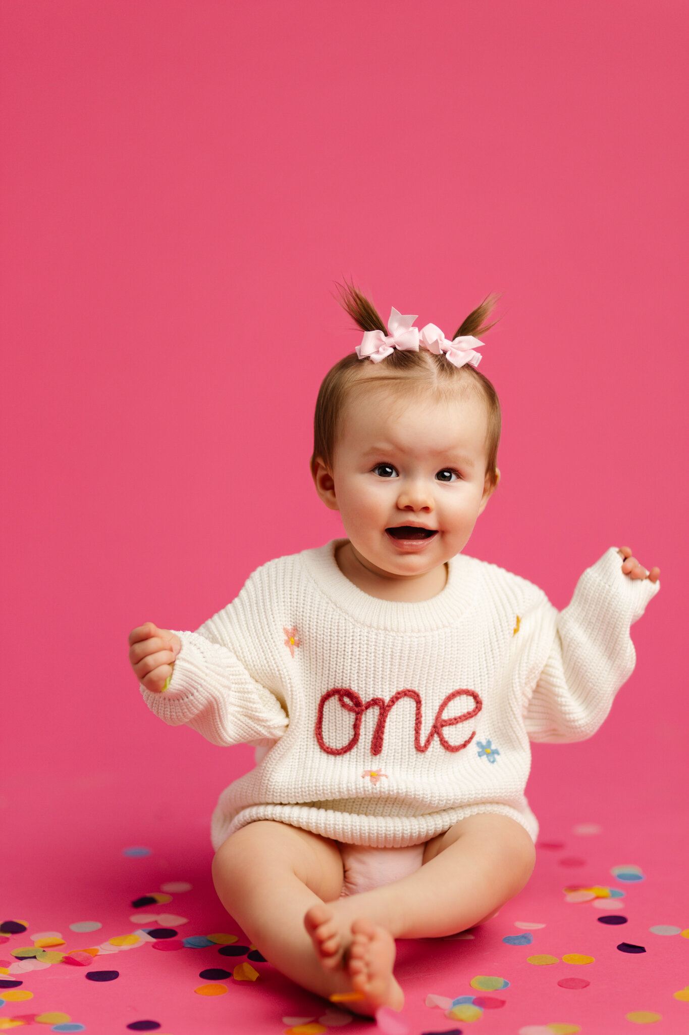 milestone baby photographer, best NW Arkansas cake smash photographer, baby milestone session, baby photographer near me NWA