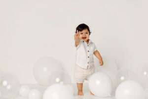 Bentonville cake smash photographer, NWA cake smash photography, baby birthday photoshoot near me