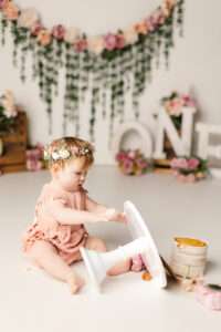 cake smash photography Pea Ridge, Cave Springs 1st birthday photoshoot, best Fayetteville AR vavy photographer