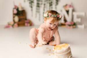cake smash photography Pea Ridge, Cave Springs 1st birthday photoshoot, best Fayetteville AR vavy photographer