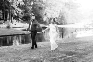 NW Arkansas family photographer, family photoshoot near me Fayetteville AR, couples photography Bentonville AR