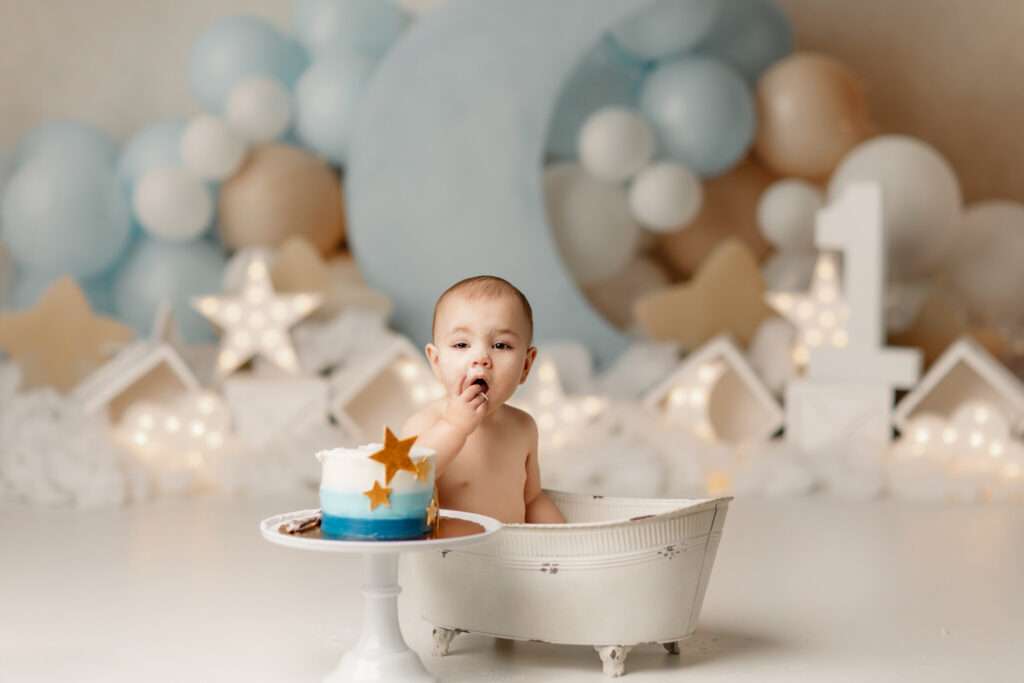 Bentonville AR cake smash photographer, NWA baby milestone session, first birthday photoshoot Fayetteville AR