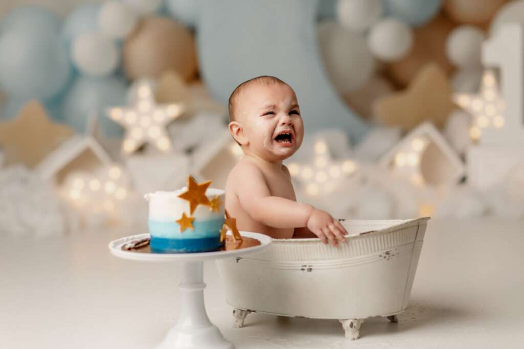 Bentonville AR cake smash photographer, NWA baby milestone session, first birthday photoshoot Fayetteville AR