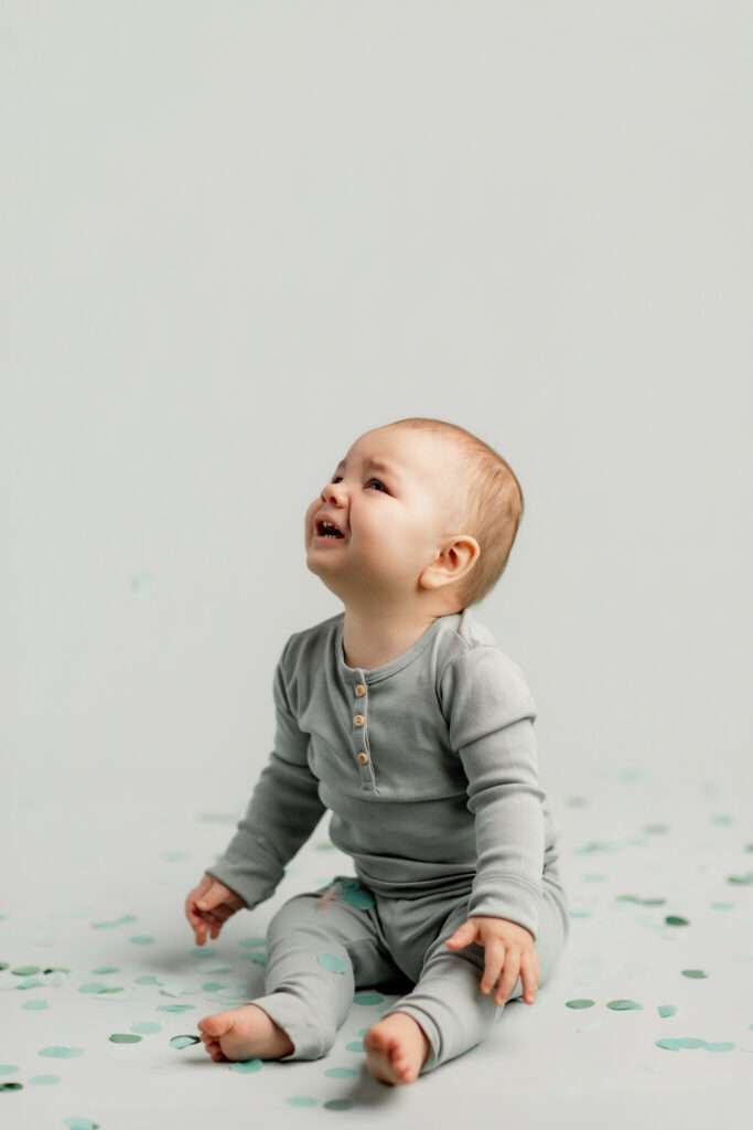 Bentonville AR cake smash photographer, NWA baby milestone session, first birthday photoshoot Fayetteville AR