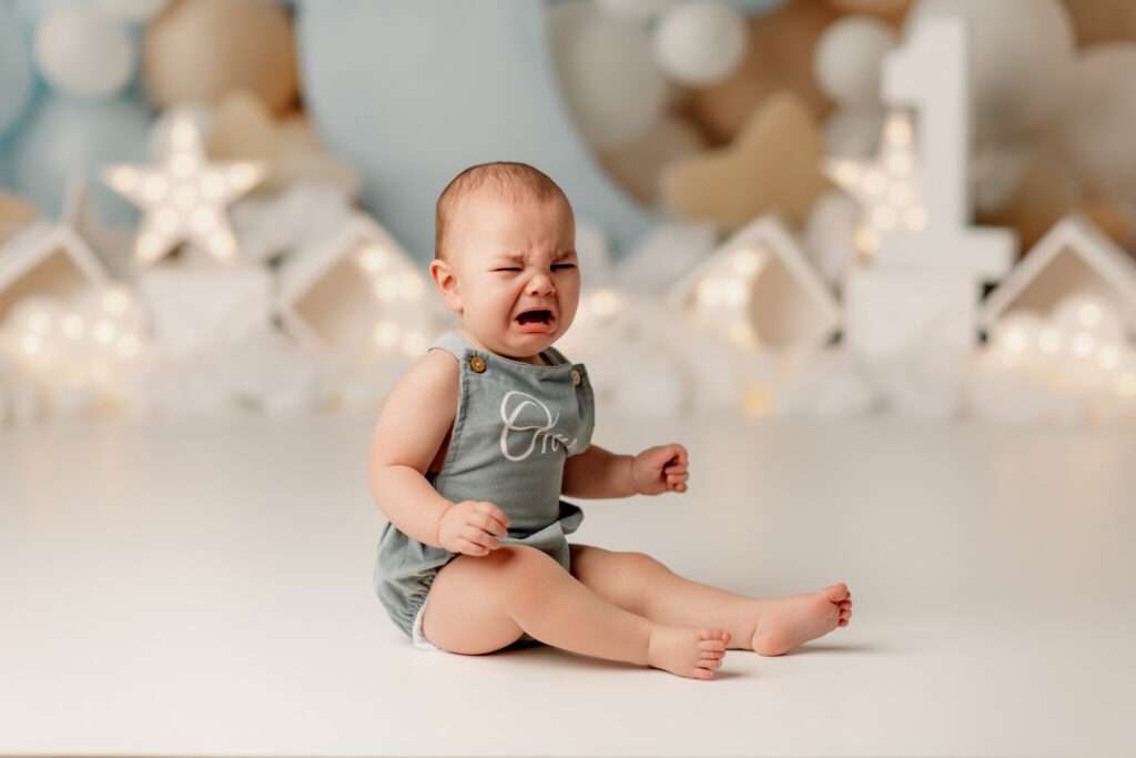 Bentonville AR cake smash photographer, NWA baby milestone session, first birthday photoshoot Fayetteville AR