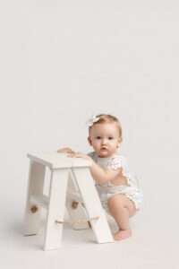 best baby photographer Cave Springs, professional cake smash photos