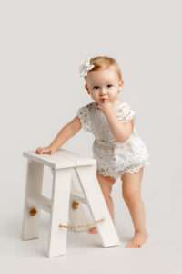 best baby photographer Cave Springs, professional cake smash photos