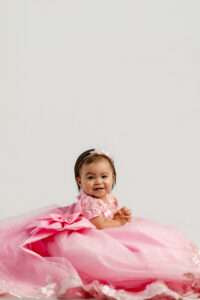 one year milestone session, NWA cake smash photographer, best baby photographer Cave Springs