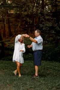 Fayetteville AR family portraits, family photographer near me Cave Springs