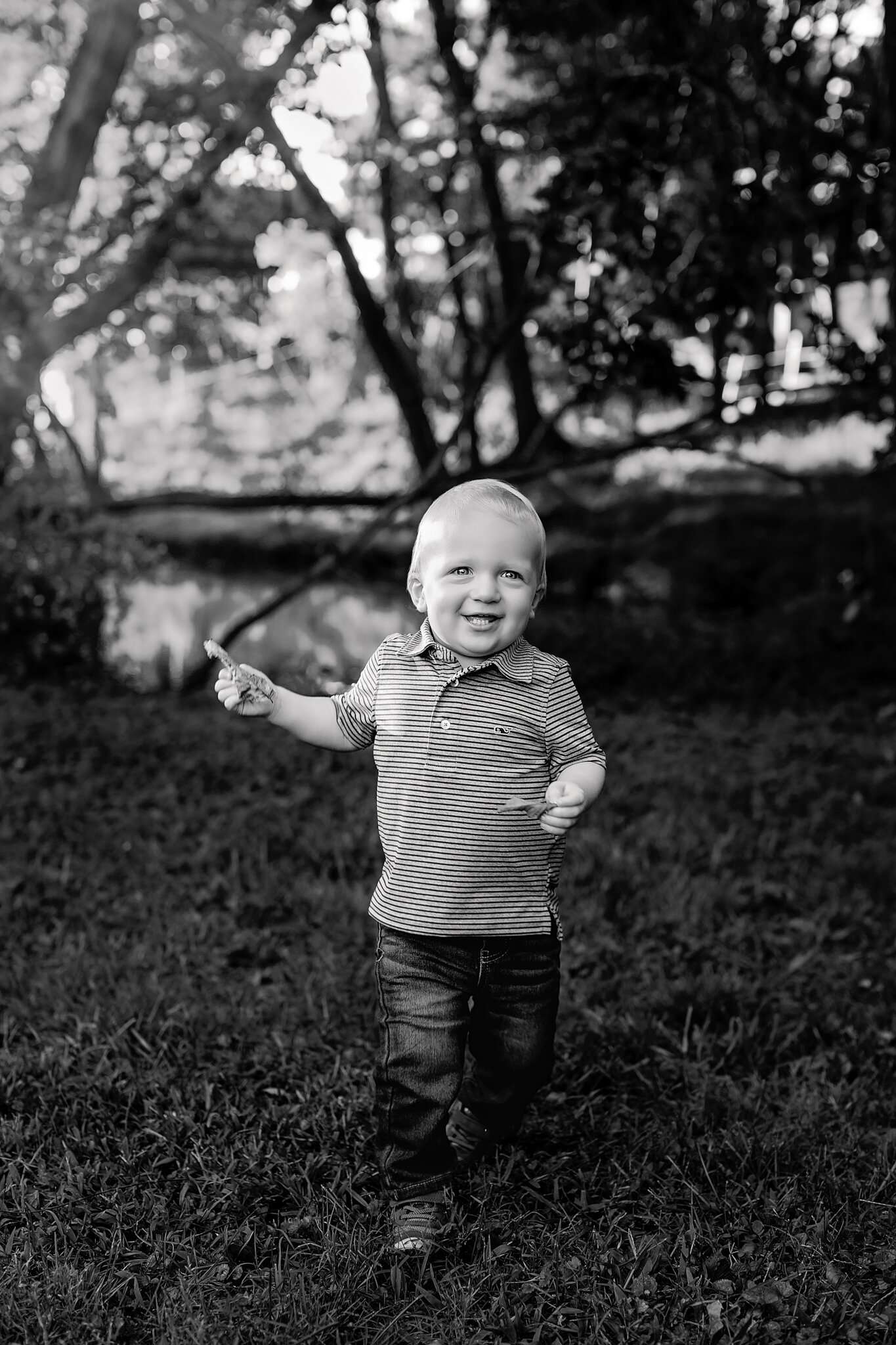 fall family session. NWA family photographer Cave Springs family photography, family portraits Northwest Arkansas