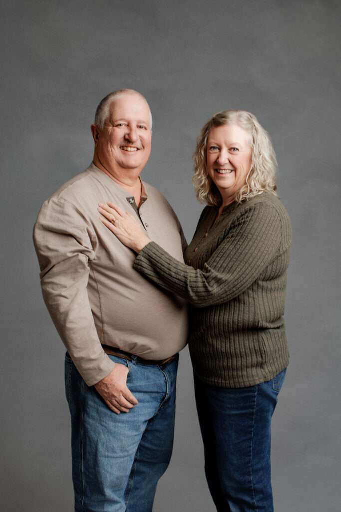 NWA studio family portrait session, family pictures near me Cave Springs, family photographer NW Arkansas