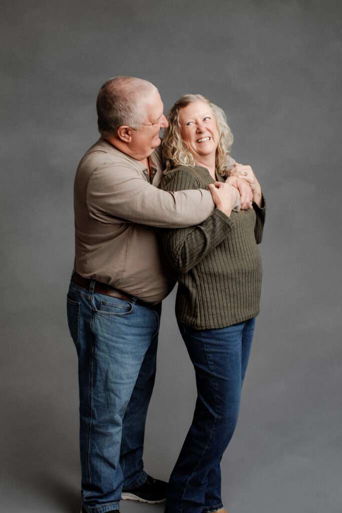 NWA studio family portrait session, family pictures near me Cave Springs, family photographer NW Arkansas