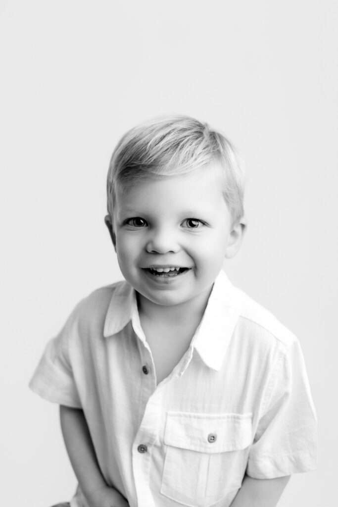 heirloom + personality portraits, nwa children's photographer, heirloom photos near me, family portraits Cave Springs AR