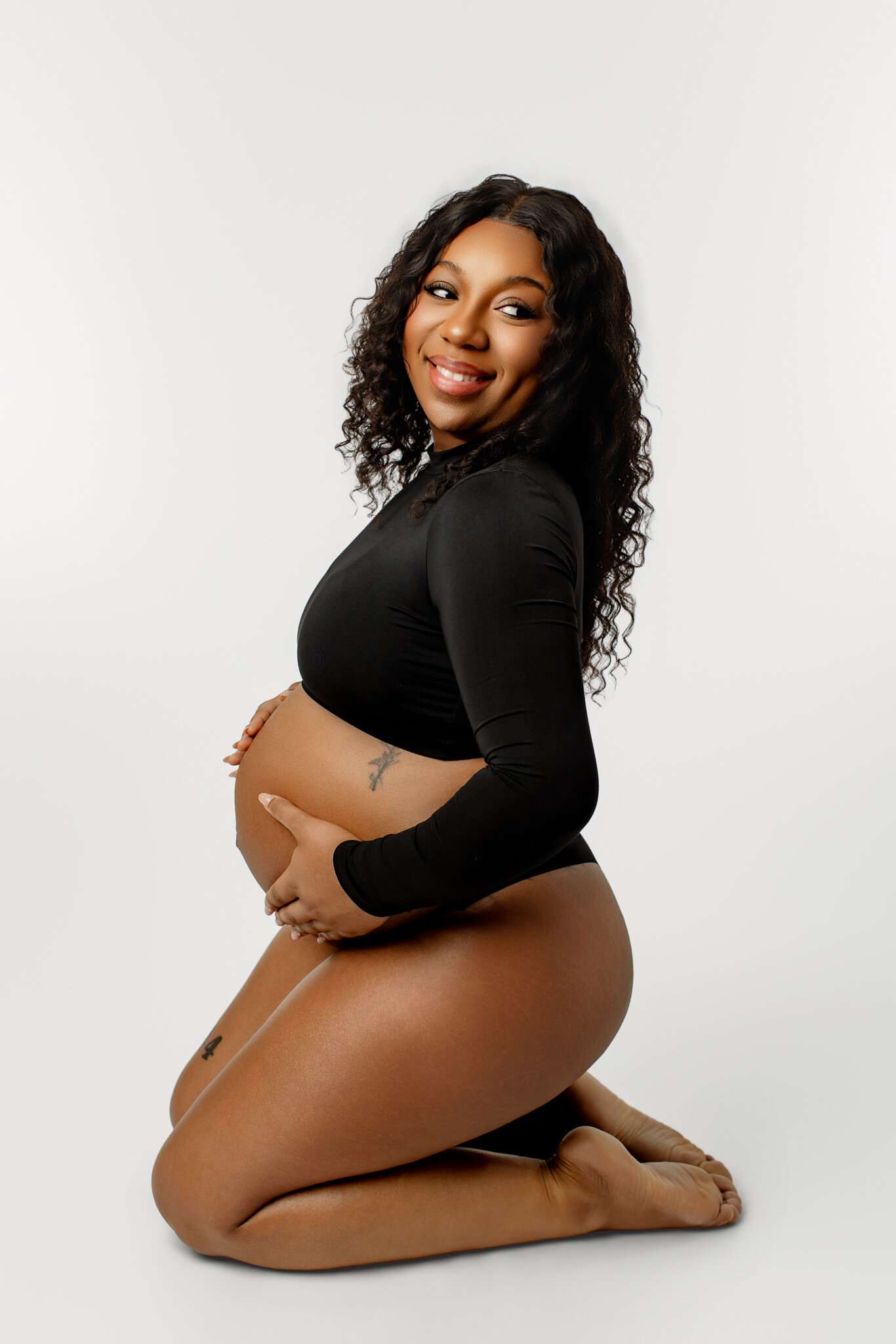 maternity photography, maternity photographer Northwest Arkansas, Cave Springs Arkansas photographer, Northwest Arkansas maternity session, Arkansas maternity photographer, motherhood photography, maternity lifestyle photography, Cave Springs maternity photographer, Northwest Arkansas pregnancy photography, natural light maternity photography, outdoor maternity session NWA