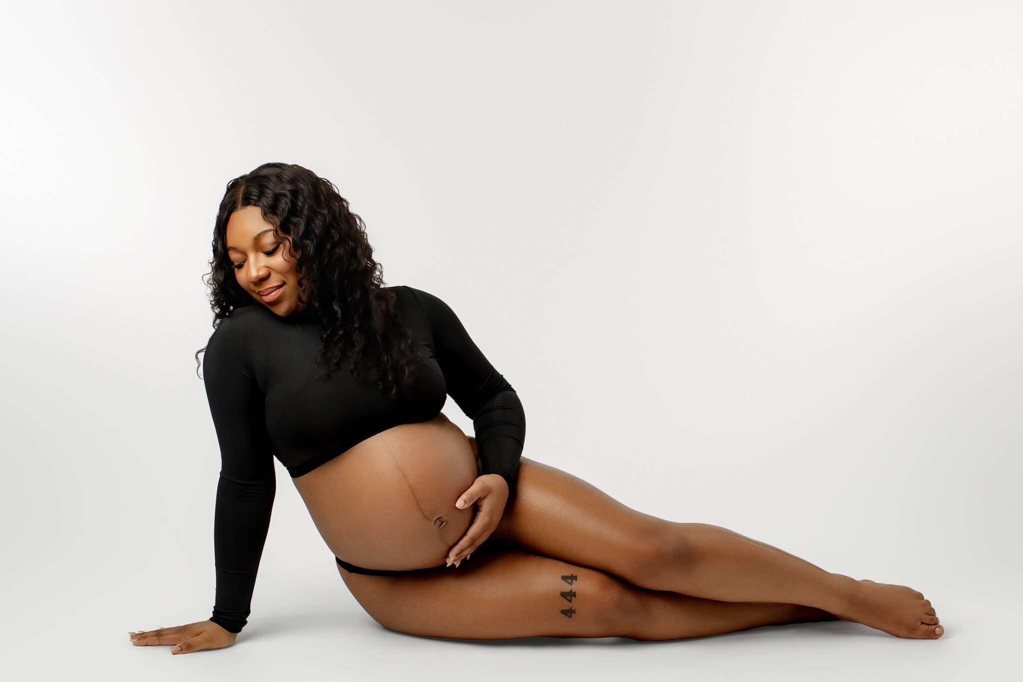 maternity photography, maternity photographer Northwest Arkansas, Cave Springs Arkansas photographer, Northwest Arkansas maternity session, Arkansas maternity photographer, motherhood photography, maternity lifestyle photography, Cave Springs maternity photographer, Northwest Arkansas pregnancy photography, natural light maternity photography, outdoor maternity session NWA