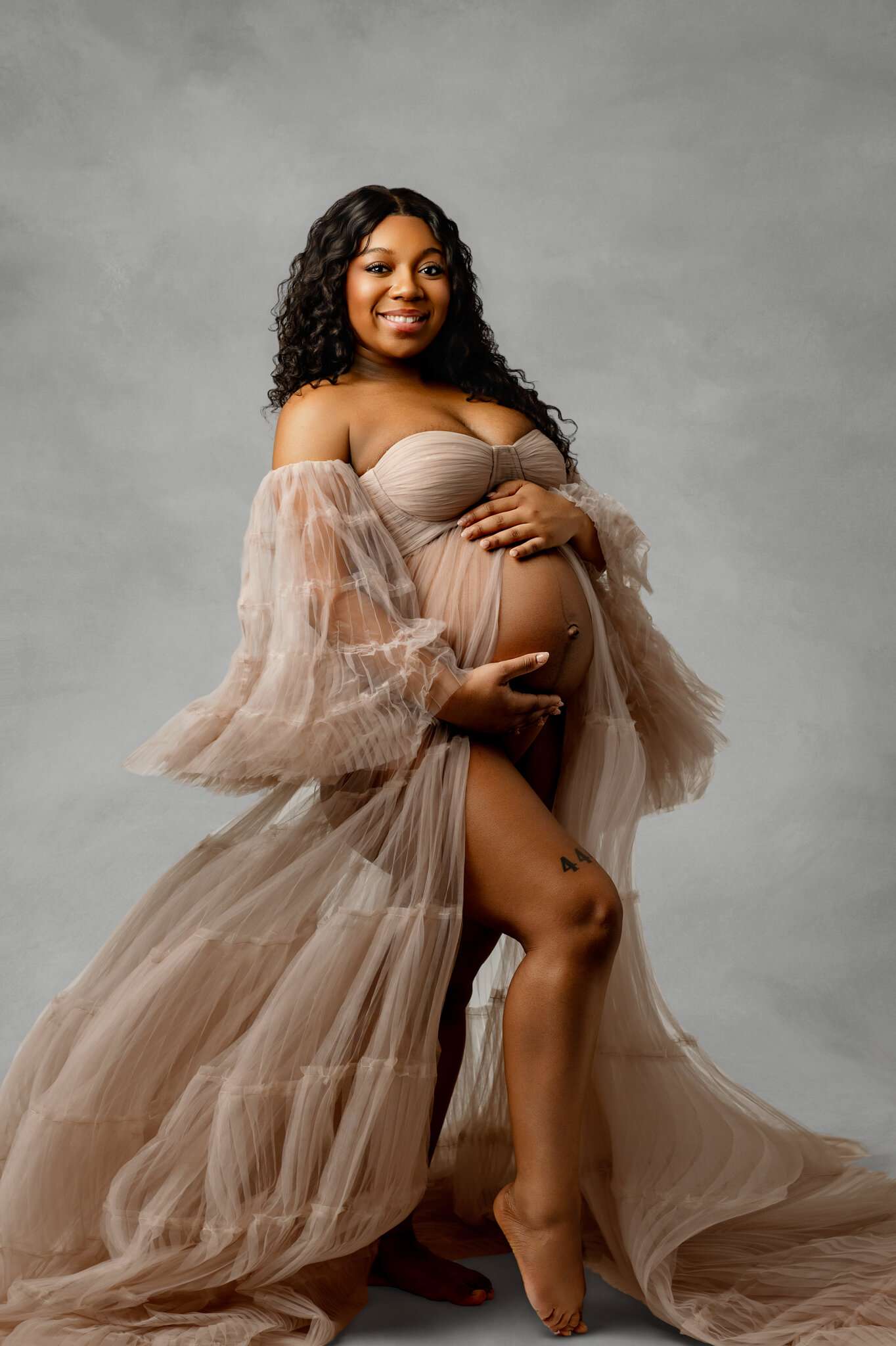 maternity photography, maternity photographer Northwest Arkansas, Cave Springs Arkansas photographer, Northwest Arkansas maternity session, Arkansas maternity photographer, motherhood photography, maternity lifestyle photography, Cave Springs maternity photographer, Northwest Arkansas pregnancy photography, natural light maternity photography, outdoor maternity session NWA