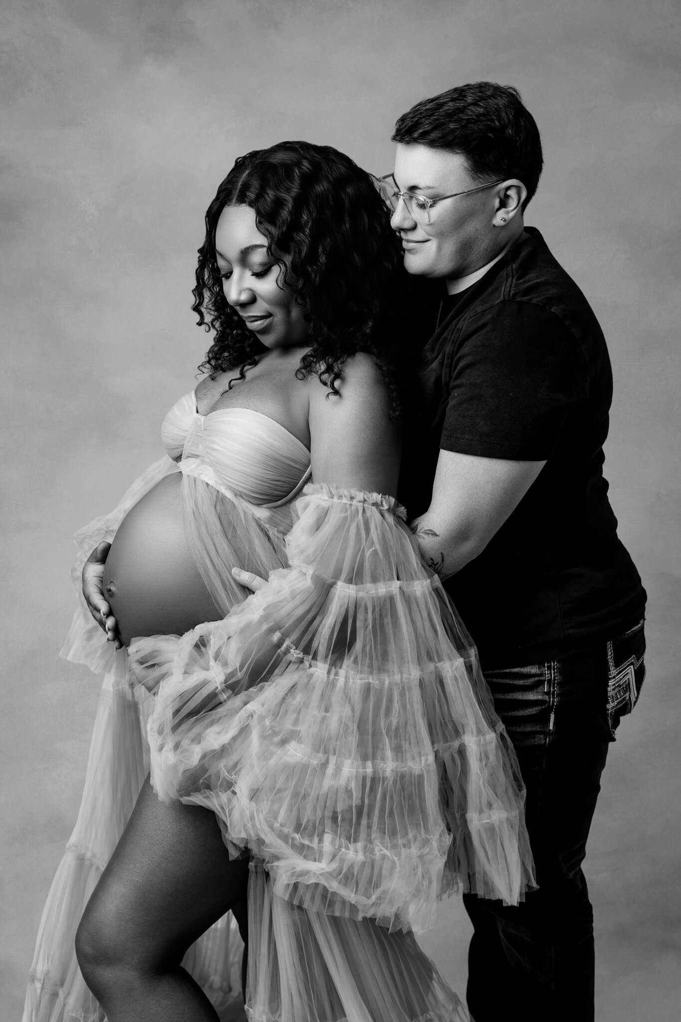 maternity photography, maternity photographer Northwest Arkansas, Cave Springs Arkansas photographer, Northwest Arkansas maternity session, Arkansas maternity photographer, motherhood photography, maternity lifestyle photography, Cave Springs maternity photographer, Northwest Arkansas pregnancy photography, natural light maternity photography, outdoor maternity session NWA